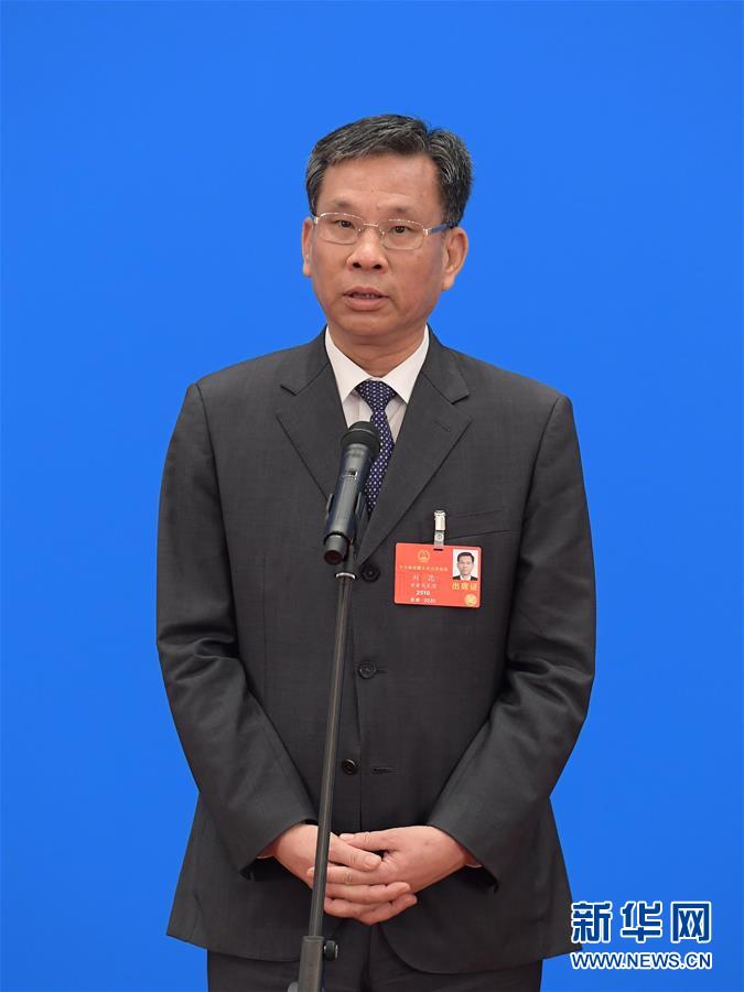 (两会·人大开幕)(2)采访部长