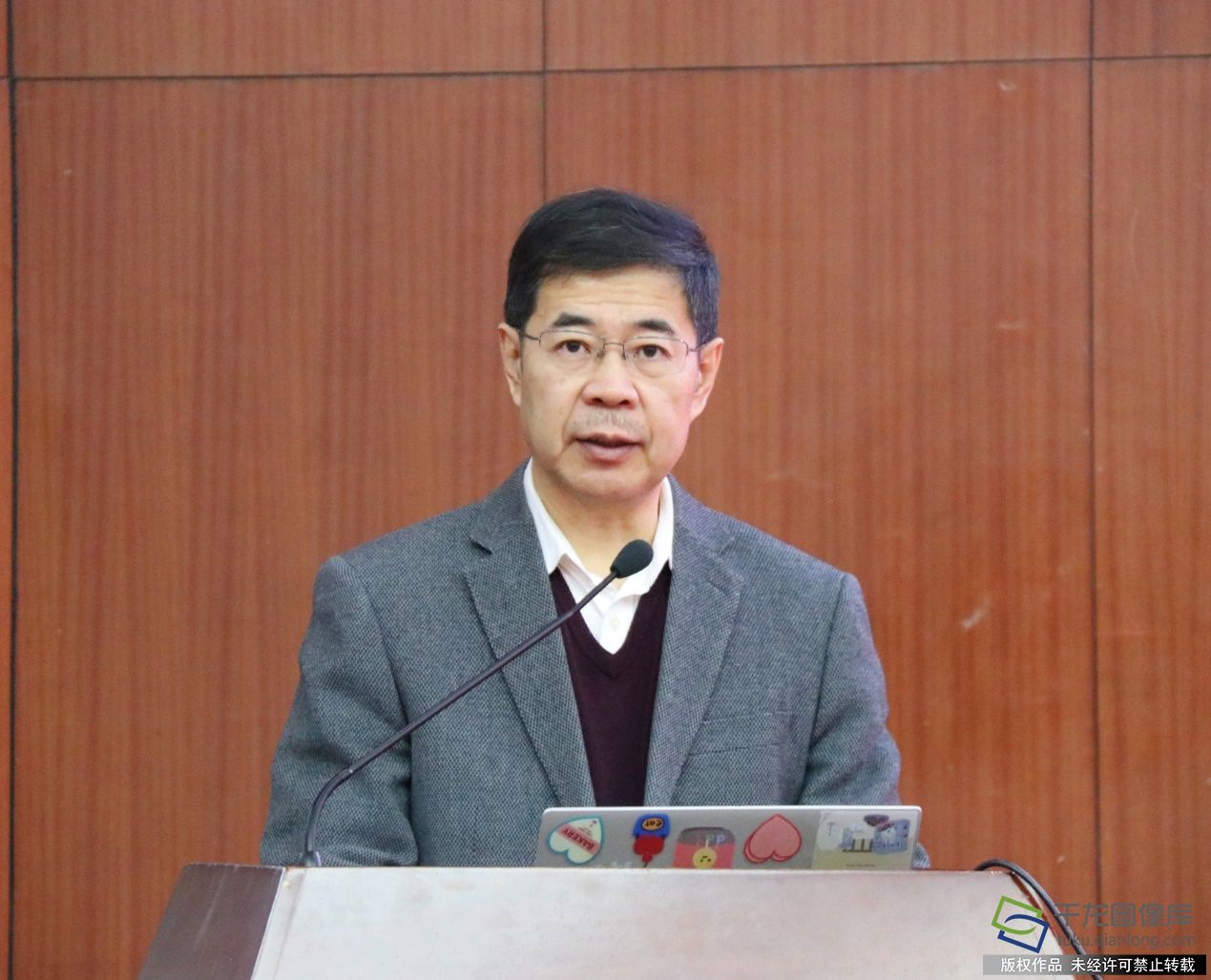 2-1 副校长王传生致辞