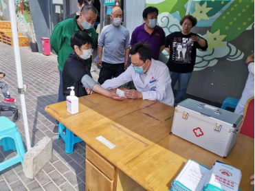 20210512永定路街道：为群众办实事，社区卫生服务站停电不停诊369