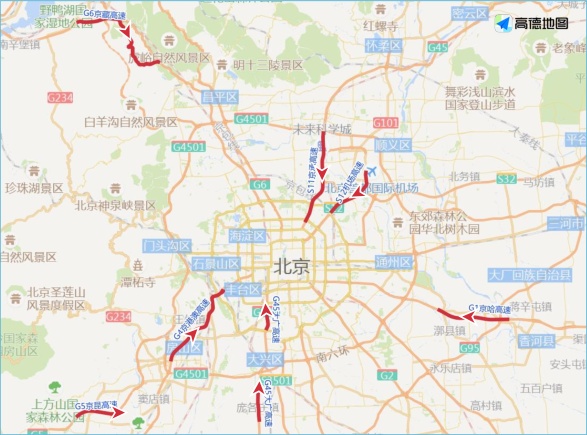 预计远郊临水景区中，古北水镇、房山十渡等热度较高，城区颐和园、动物园等公园热度将升高，部分景区周边道路通行条件有限，可能出现车流集中和停车资源紧张的情况。