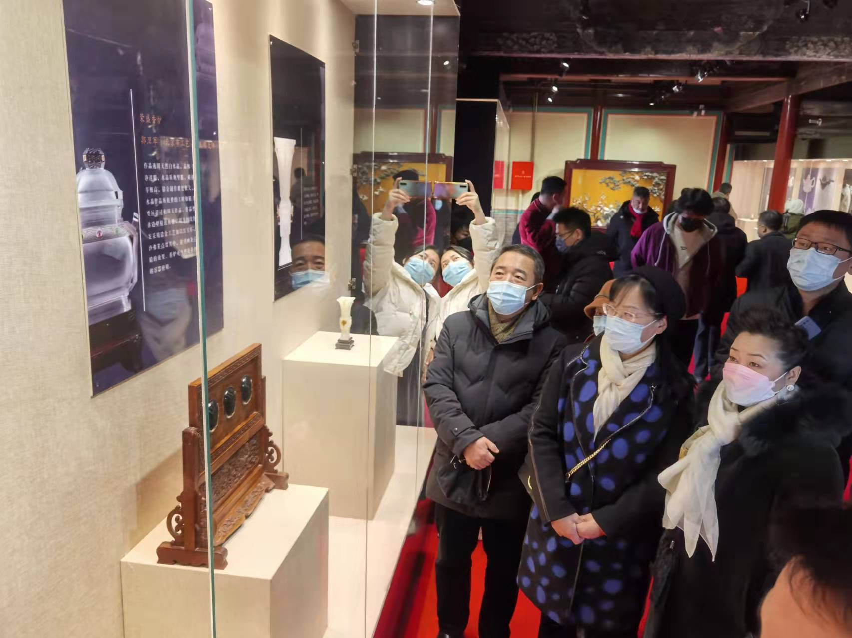 “燕京八绝”当代造办处首批入驻大师工作室揭牌-千龙网·中国首都网