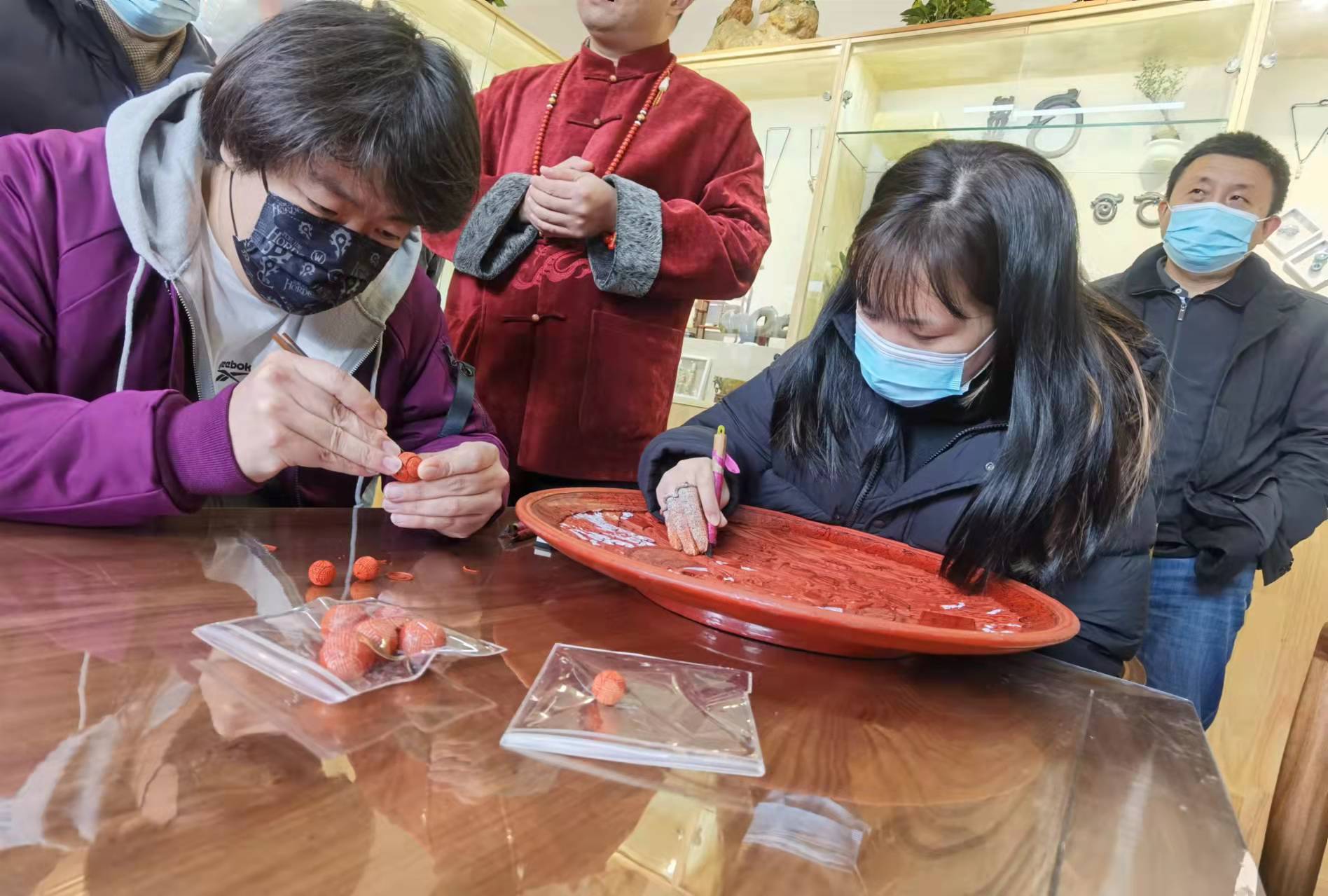 “燕京八绝”当代造办处首批入驻大师工作室揭牌-千龙网·中国首都网