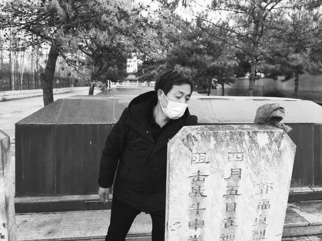 “父亲一遍又一遍跟我讲当年的故事”