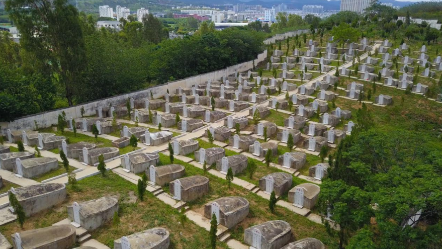三台寺烈士陵园墓区道路整体修缮前.png 三台寺烈士陵园墓区道路整体修缮前.png