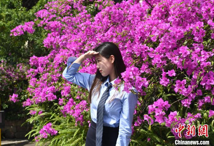 重庆闹市中的“花园工厂”美景迷人