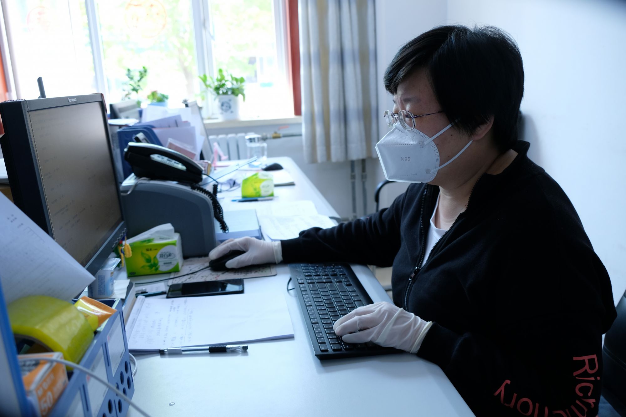 王建新和妻子温艳涛