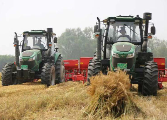 最是一年好“丰”景 北京：27万亩小麦开镰