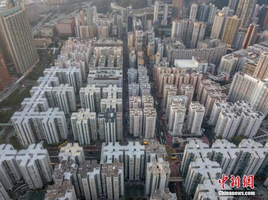 资料图：香港楼宇。 <a target='_blank' href='/'>中新社</a>记者 谢光磊 摄
