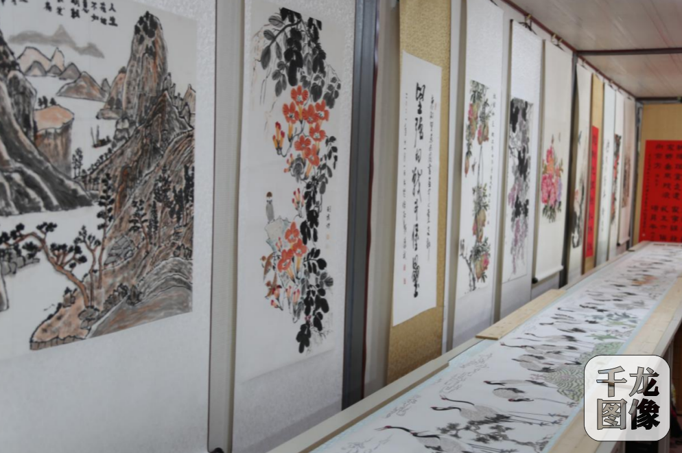 家门口的视觉盛宴!“丹青颂祖国 翰墨写华章”书画展进北京社区-千龙网·中国首都网