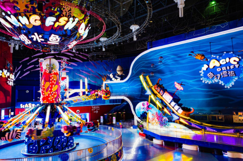 冬日寻欢乐 温情暖心间 北京欢乐谷开启“暖冬嗨玩”操持