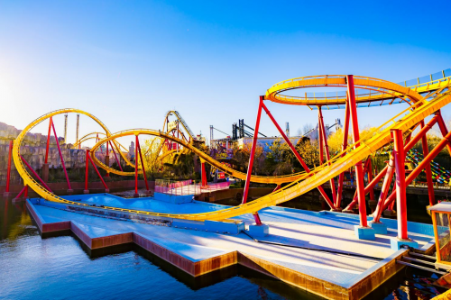 冬日寻欢乐 温情暖心间 北京欢乐谷开启“暖冬嗨玩”操持