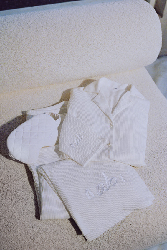 欧阳娜娜发布本性生活方式品牌nabi 推出 nabi 首个「云朵胶囊系列」，推崇精致安静生活方式