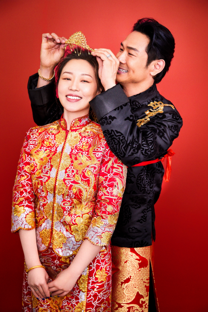 完婚10周年晒出DR钻戒，杜德伟答允要和妻子相爱一生！