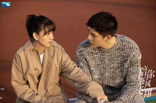 《陪你逐风飞翔》湖北卫视开播 宋祖儿王安宇筑梦“冰雪奇缘”