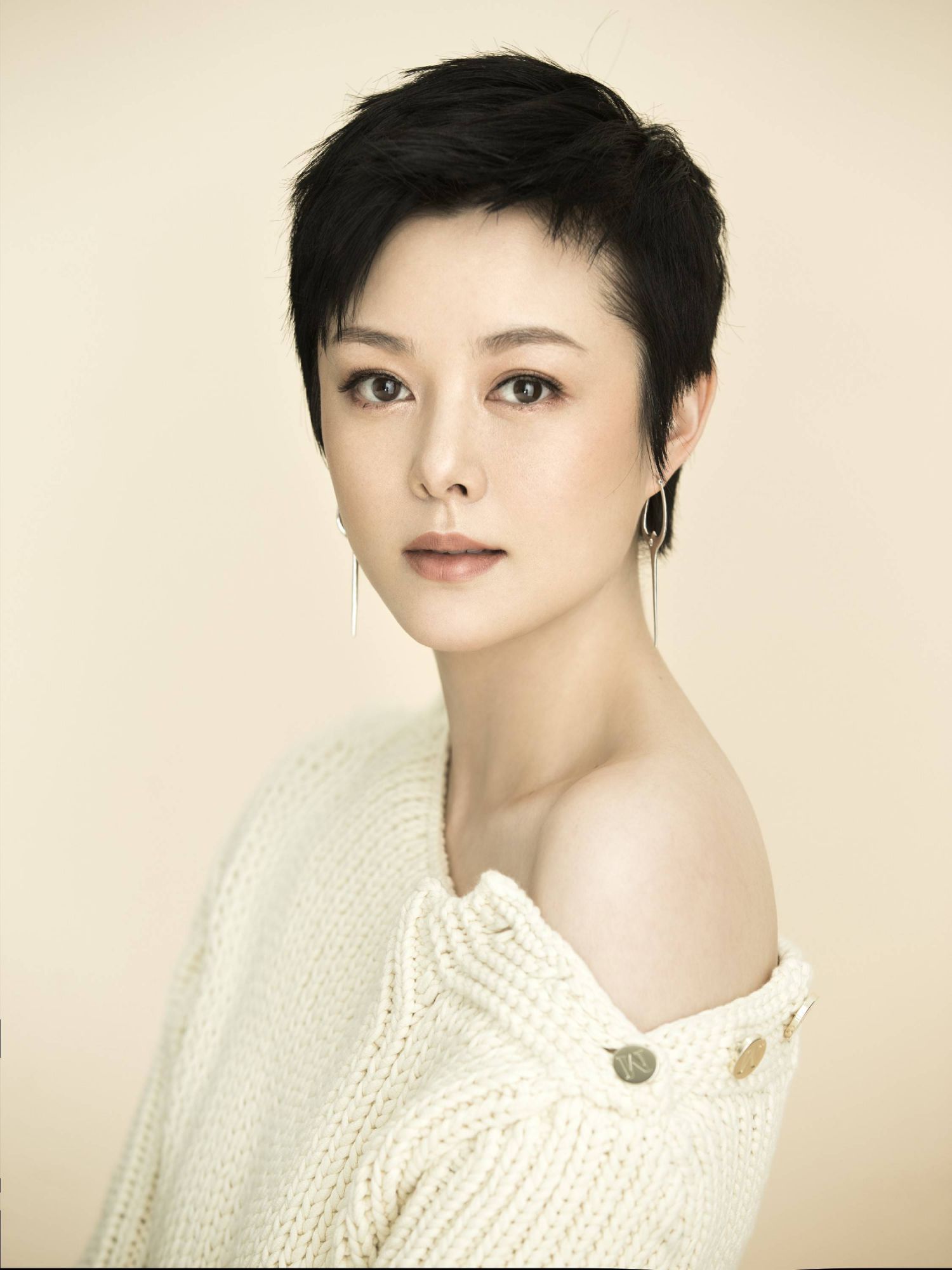 刘一含《天下长河》饰演“靳夫人” 十载隐忍心酸引观众慷慨共鸣