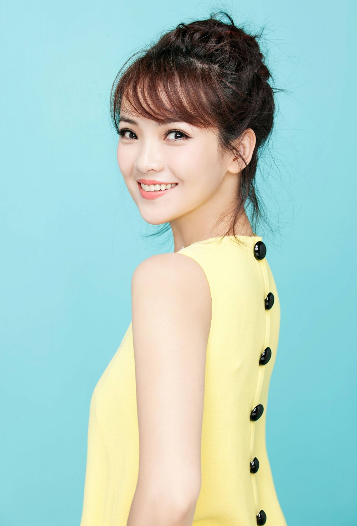 斯琴高丽《神秘的爱人》首次线上发布，戴德粉丝15年陪伴与支持