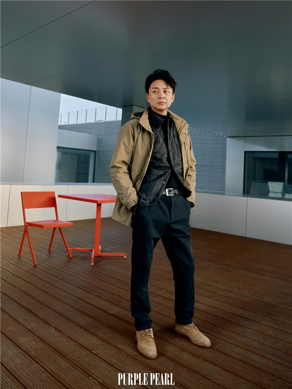 52岁身材管理巨匠刘奕君,与比音勒芬演绎时装大片再现“背影杀”