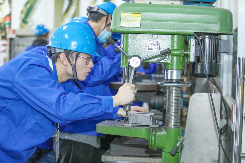 中德高端制造工匠云上顶尖对决，未来大国工匠从这里出发