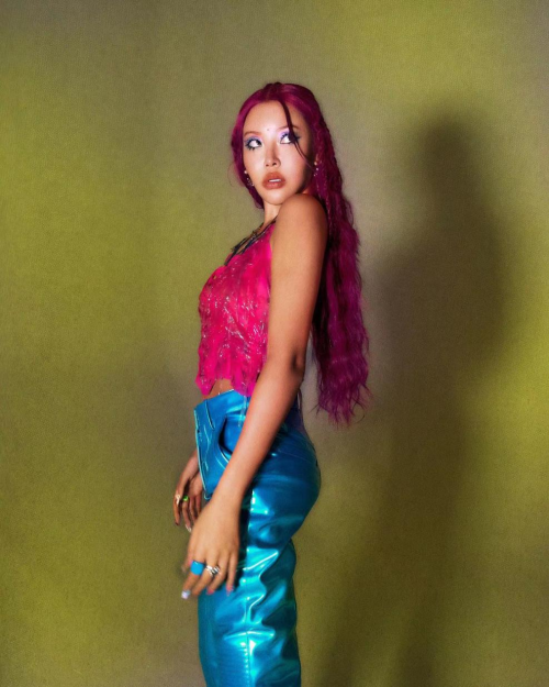 芯竹XENZU冲破规则的单曲JELLY果冻上线