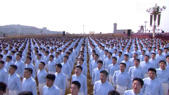阅兵现场丨全场高唱诞生于抗战烽火中的经典歌曲