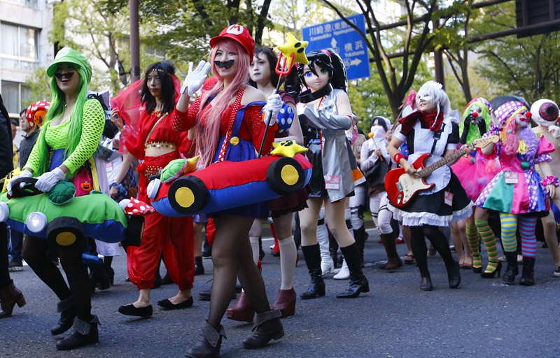 日本川崎市举行"万圣节"游行 2000余人盛装参加(2)