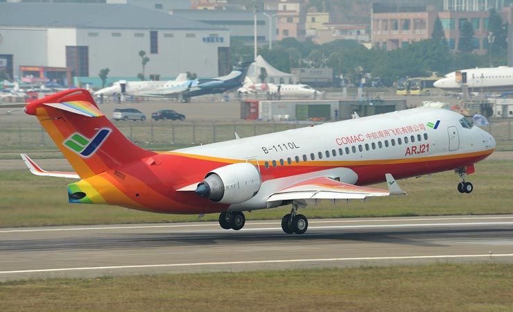 我国首架arj21支线飞机年底将交付