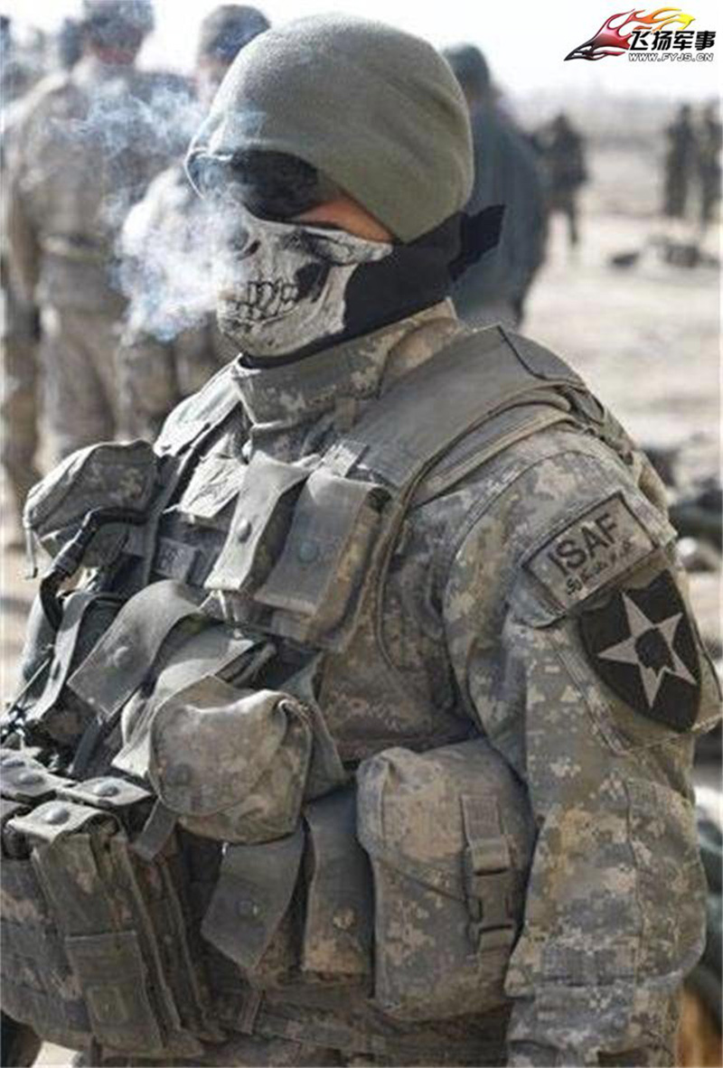 魔鬼战士外军精锐部队头戴恐怖面罩作战3