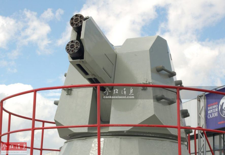 图为俄军近年来换装的隐身外形优化改进后的ak630m2双联近防炮,速射炮