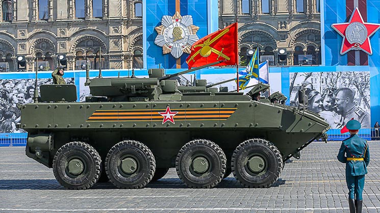 资料图:俄罗斯"回旋镖"8×8轮式装甲车.