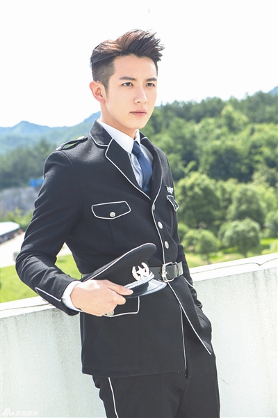 接拍抗战剧《舞樱》 柯震东低调复出