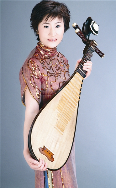 吴玉霞:四根弦上的爱