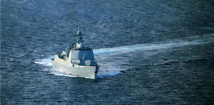 周煦明介绍,编队分三个兵力群,紧贴舰队使命任务,强化战斗精神和战备