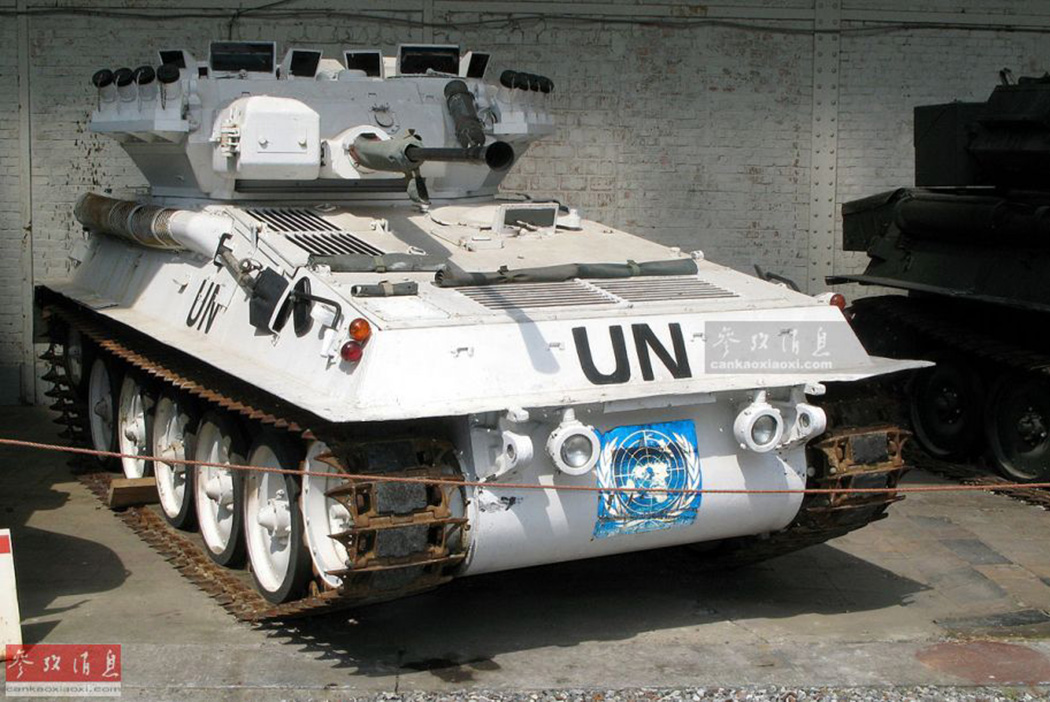 战斗全重仅78吨英军靠4辆弯刀轻型装甲车攻占马岛10