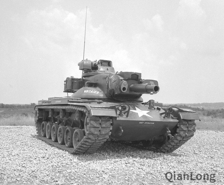 罕见的m60a1e2坦克火炮口径高达152毫米