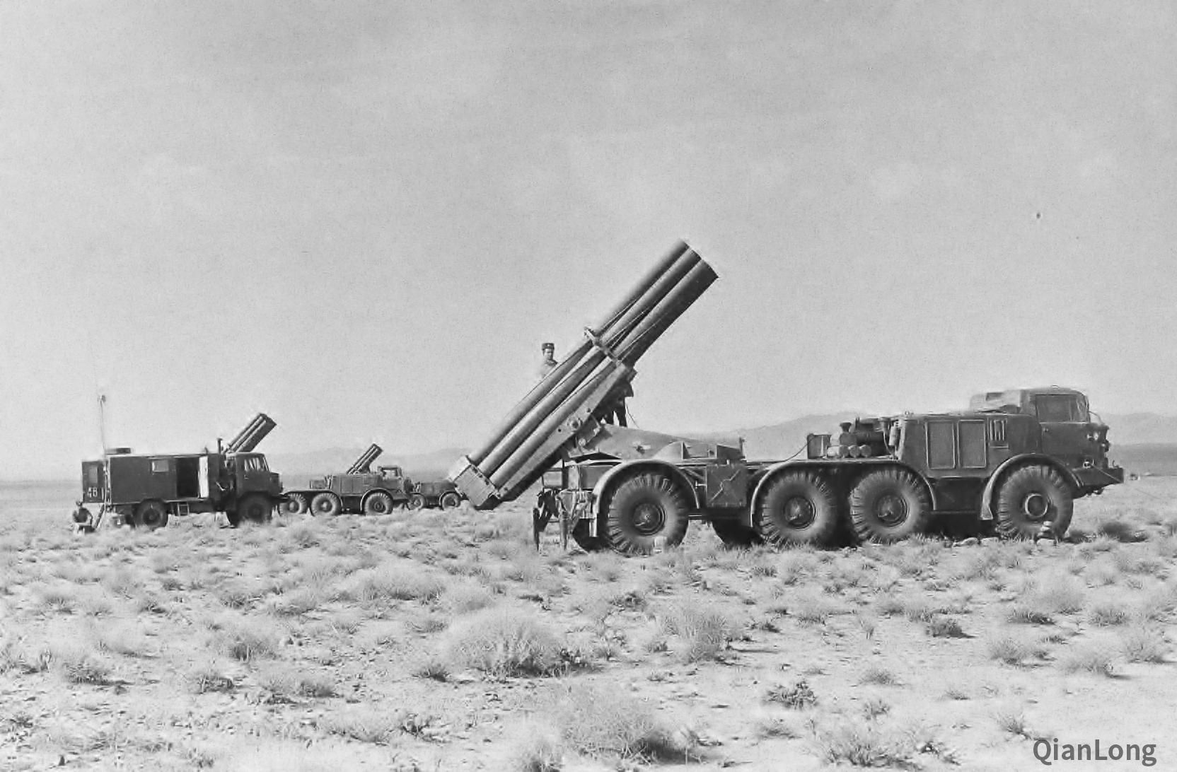 阿富汗战场 苏军的bm-27火箭炮进行射击训练-千龙网·中国首都网