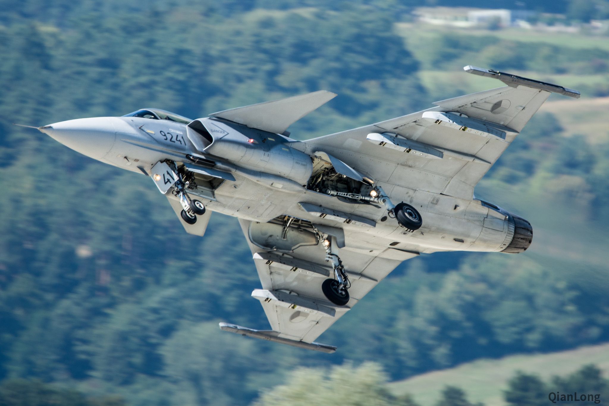 斯洛伐克航展开幕 乌克兰派遣苏-27前来助兴(3)