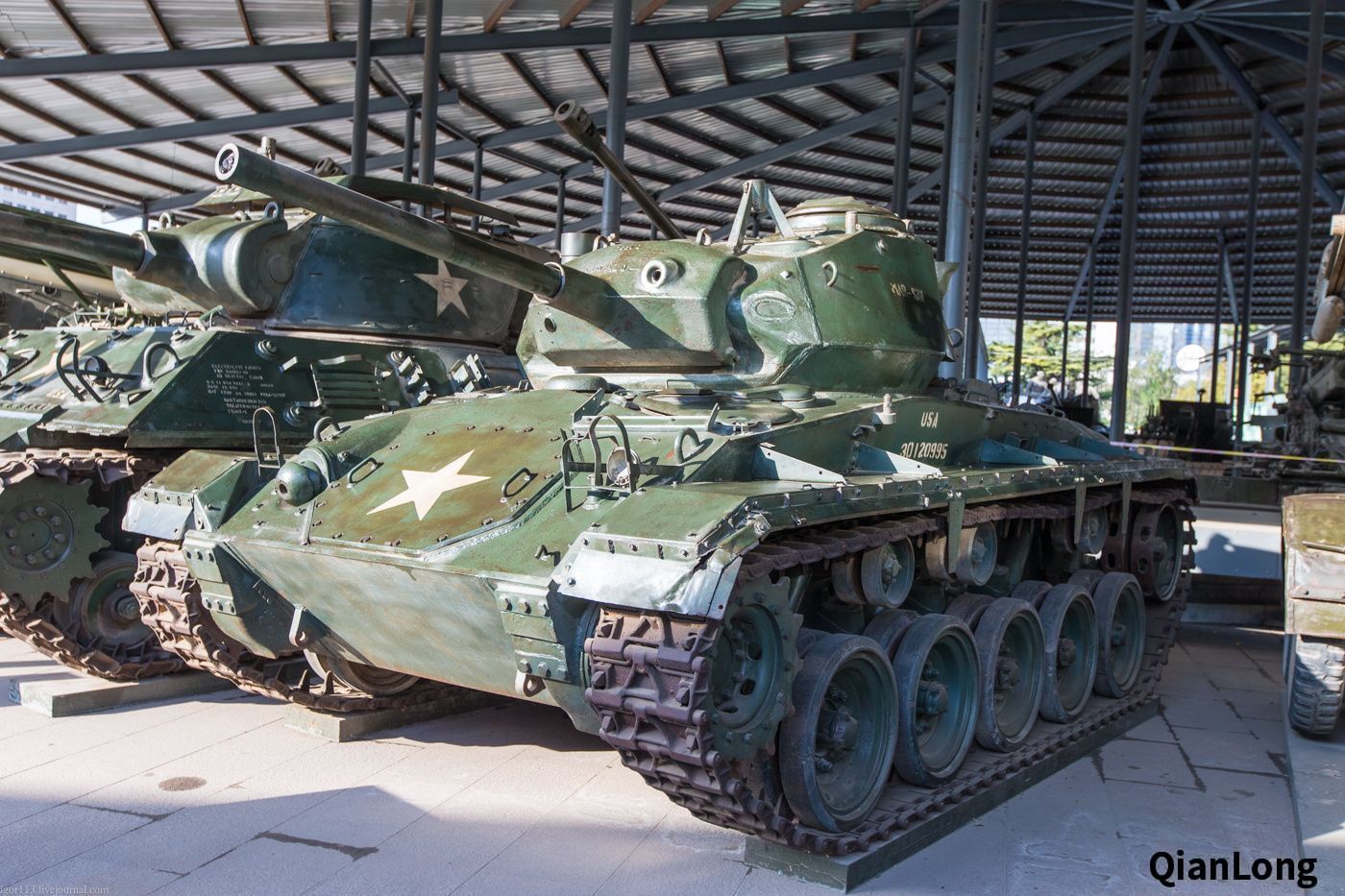 军博展出的美国m24"霞飞"轻型坦克.该坦克乘员4人,战斗全重18.