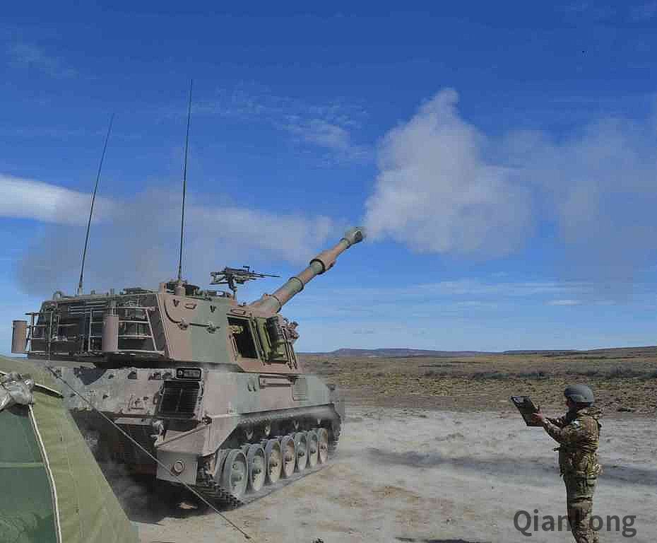 阿根廷陆军炮兵野战训练不仔细看以为是本宁堡美国大兵4