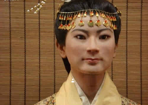 工地挖出美艳女尸 身带奇香皮肤细腻 清代香尸百年不腐身世神秘(图)