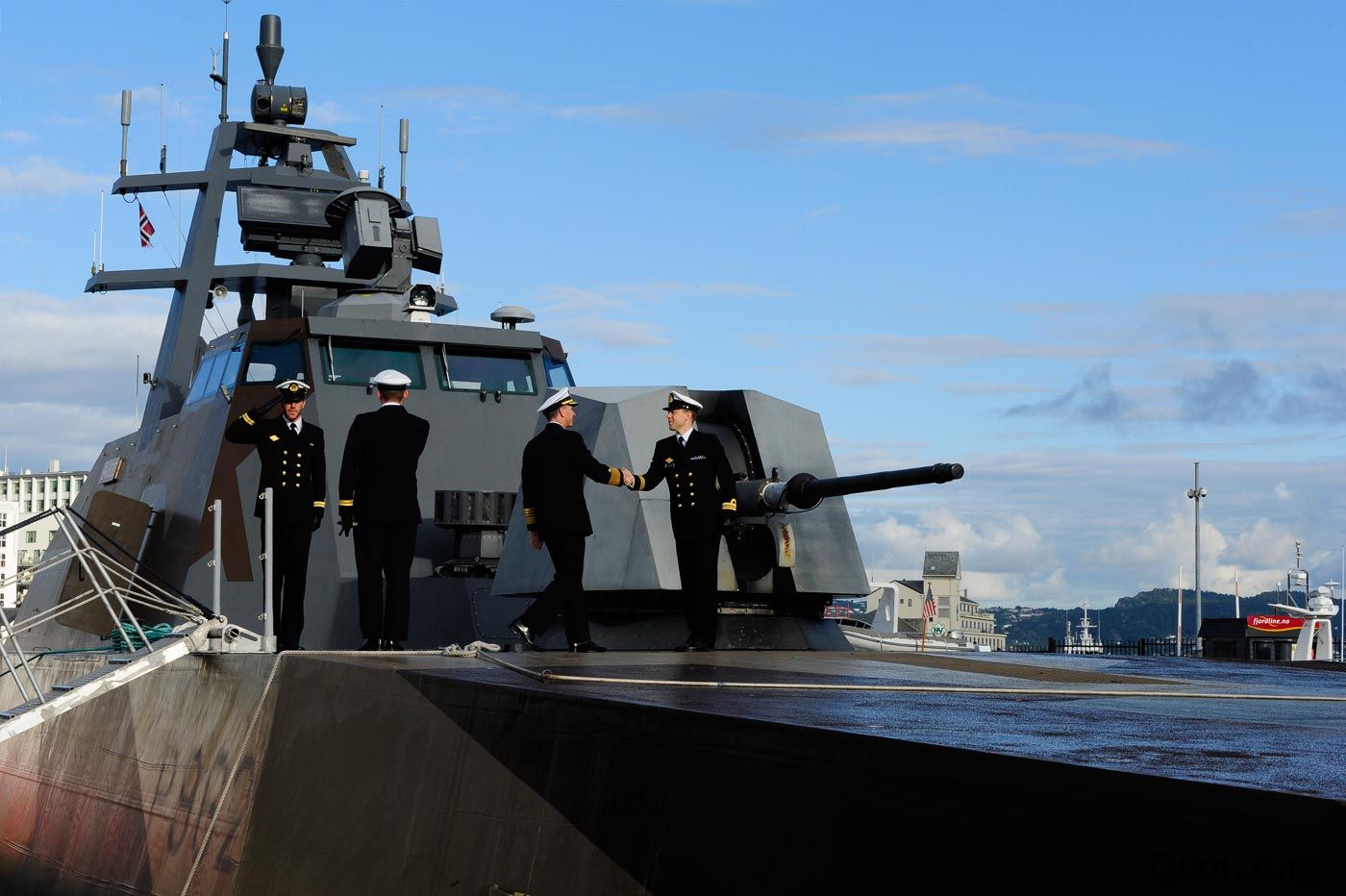 航速超60节号称全球最快:挪威200吨级导弹艇"盾牌"级(4)