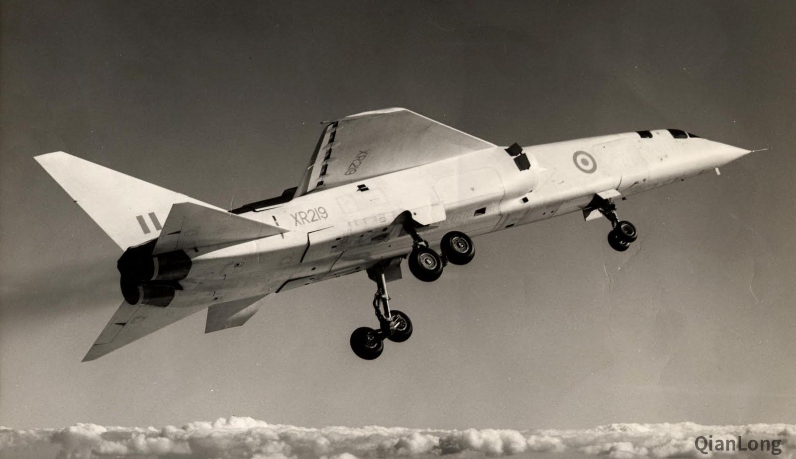 英国tsr2攻击侦察机最后一款英国自研的作战飞机