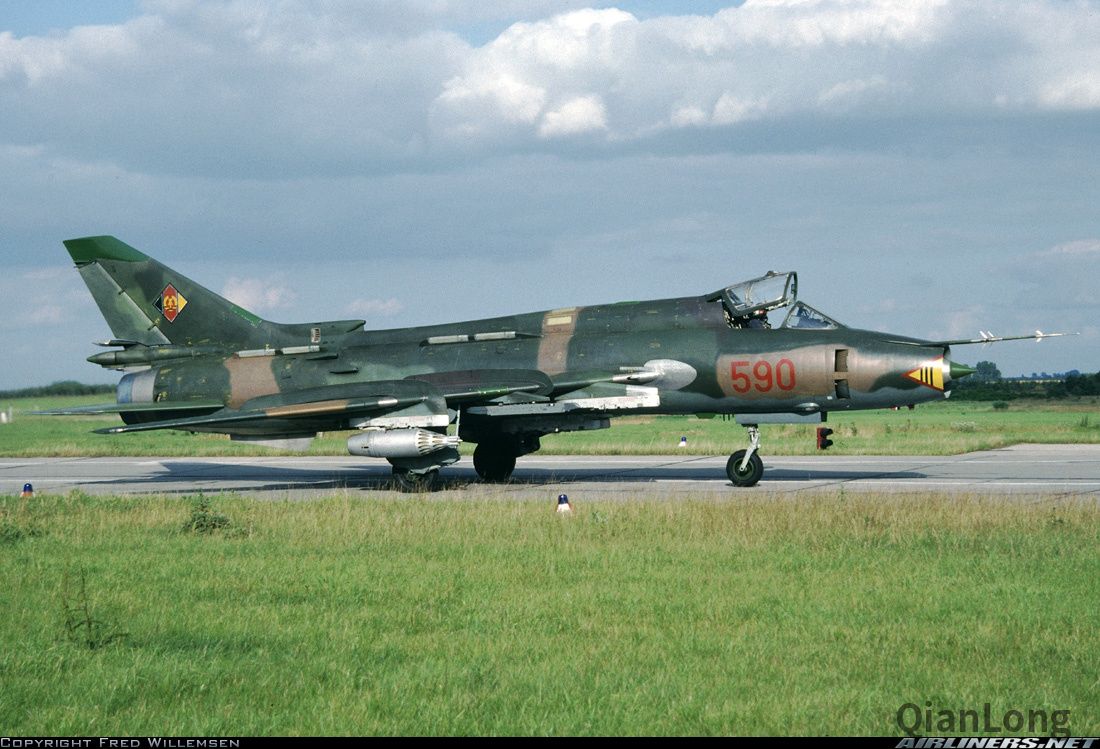 停在地面的苏-22m4战斗轰炸机.