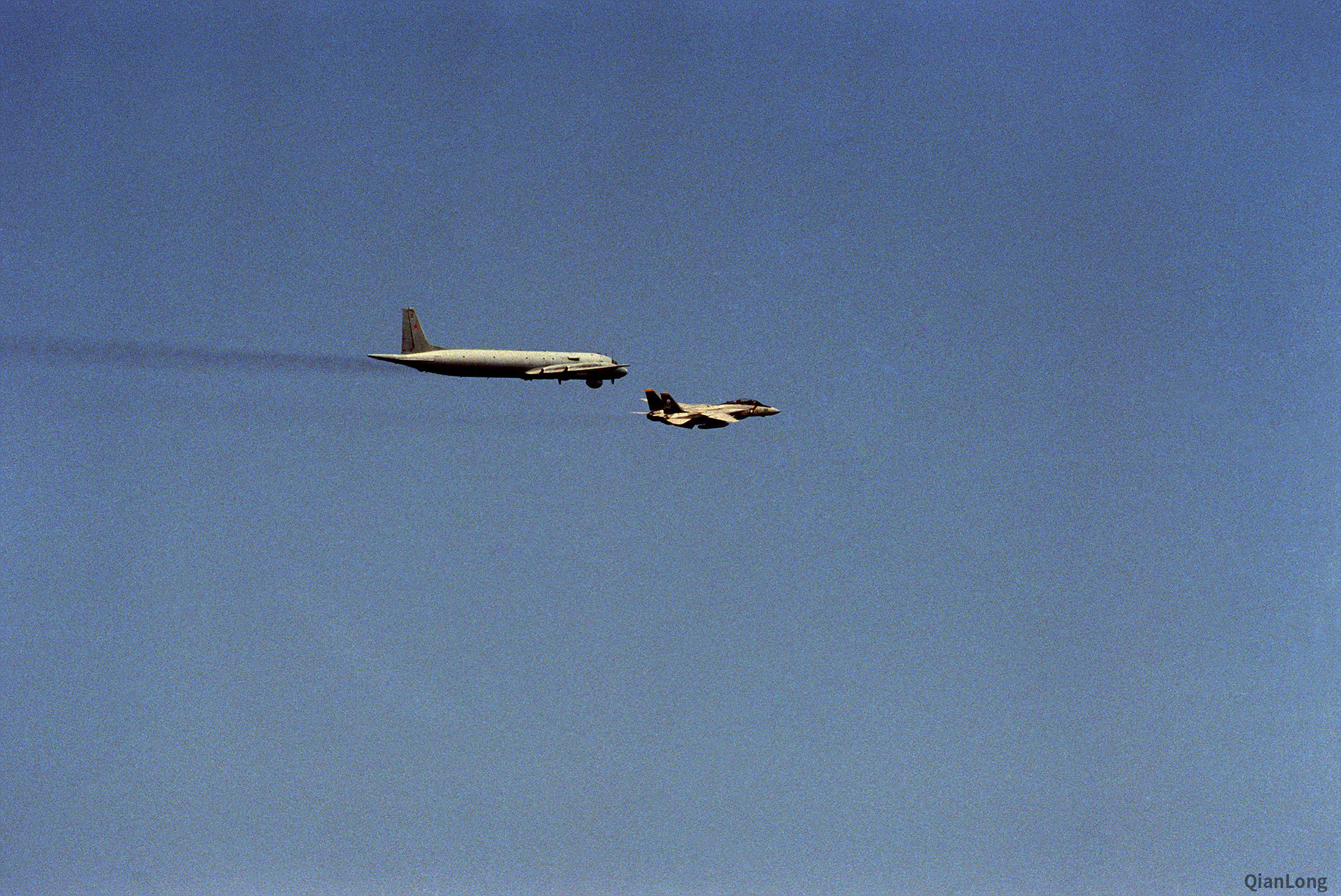 (千龙网讯)上世纪80年代,波斯湾上空,苏军的 伊尔-38"五月"反潜巡逻机