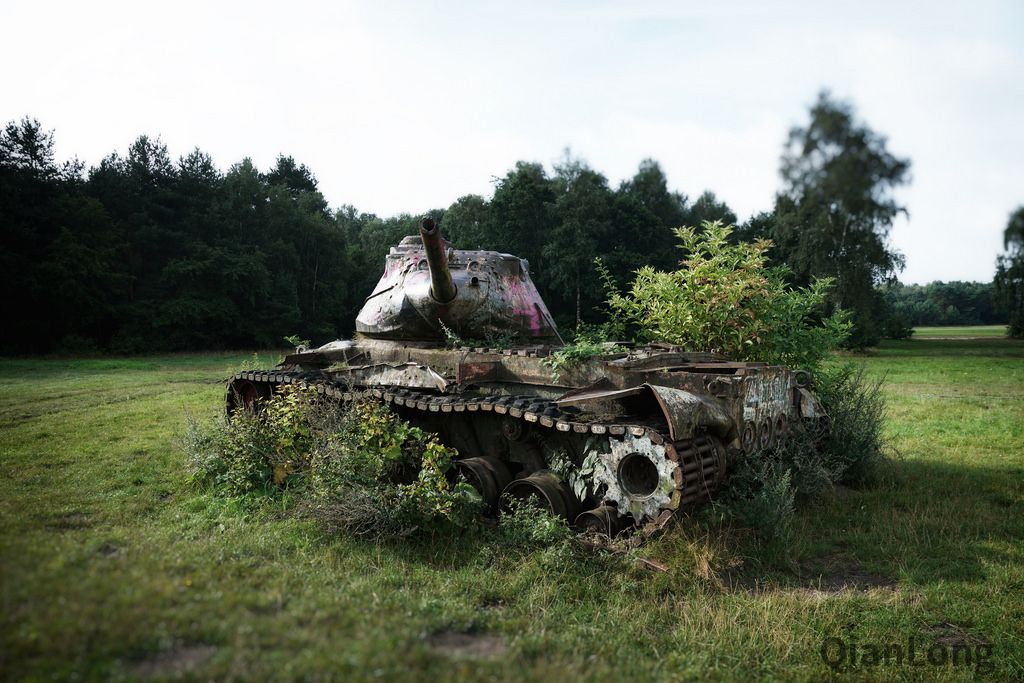 德军废弃的m47主战坦克集中堆放威风不减6