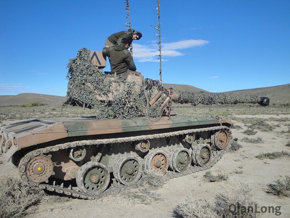 阿根廷陆军sk105a2轻型坦克训练已经有50多年的历史了2