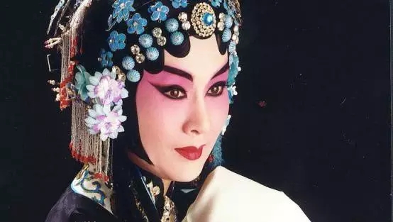 拜师梅葆玖好像是在北京存钱到台北去花