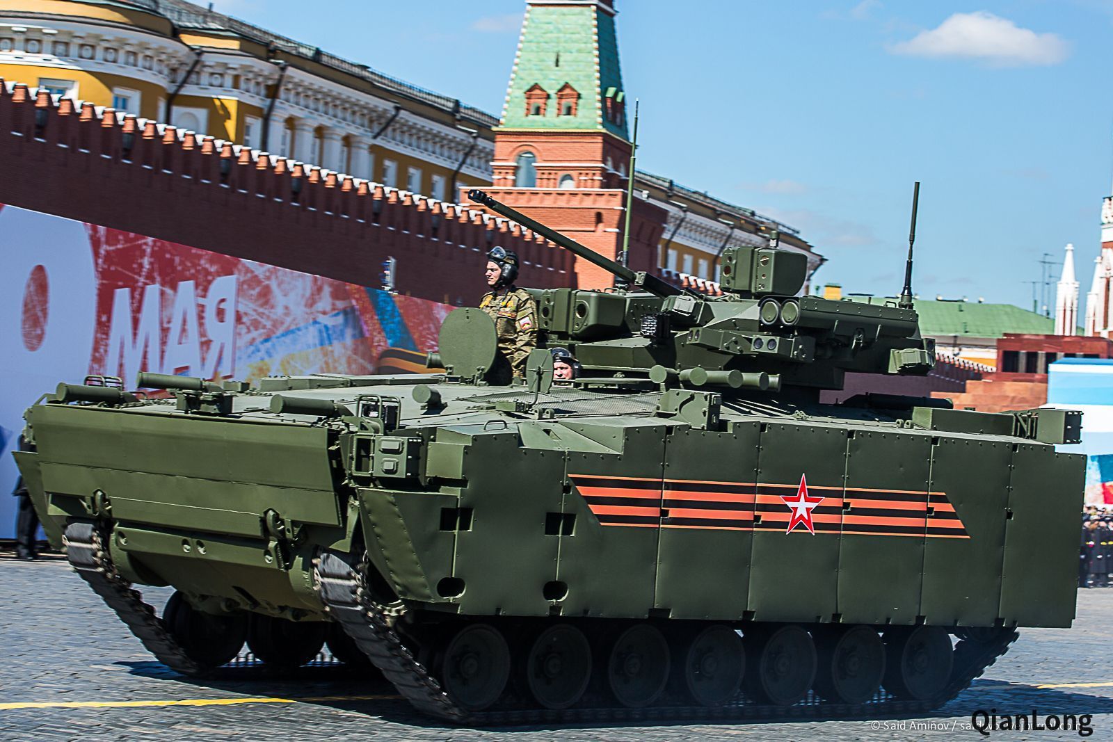 参加彩排的"库尔干人"25步兵战车,同2015年首次亮相相比,2016和2017年