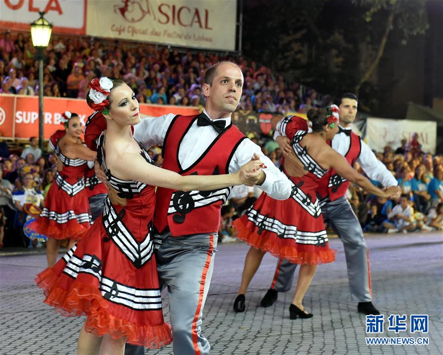 葡萄牙首都上演城市节狂欢(3)