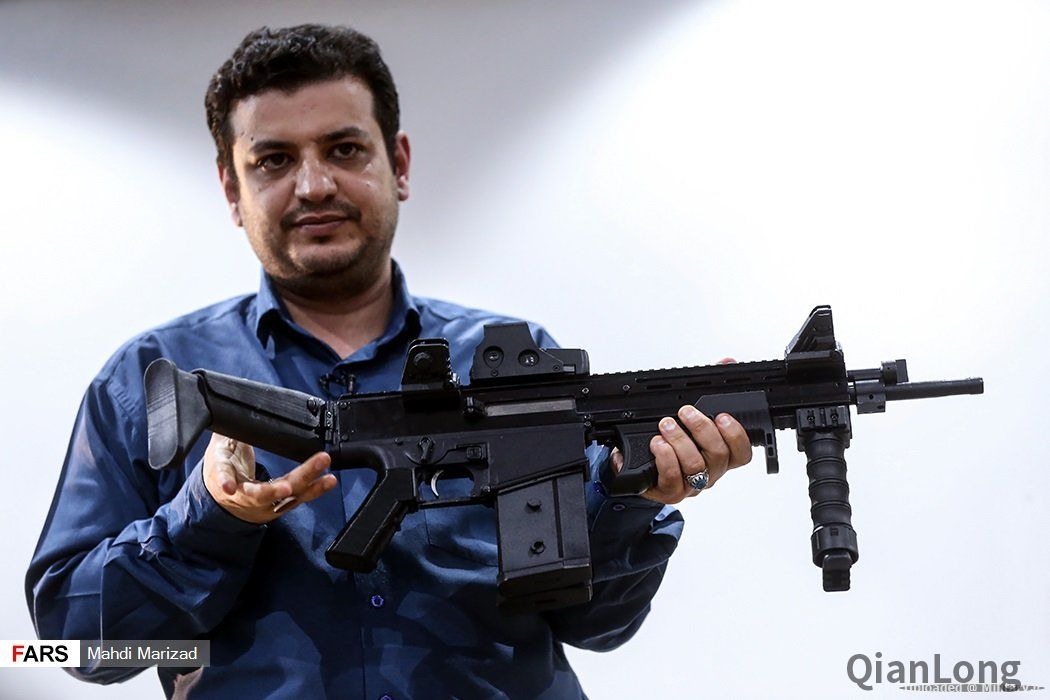 伊朗研发新型突击步枪山寨scar突击步枪4