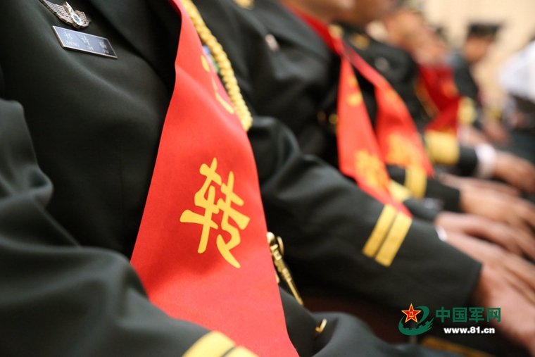 如何更好度过"待安置期"?和今年转业战友聊聊